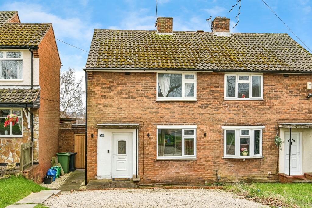 2 bedroom semidetached house for sale in High Street,