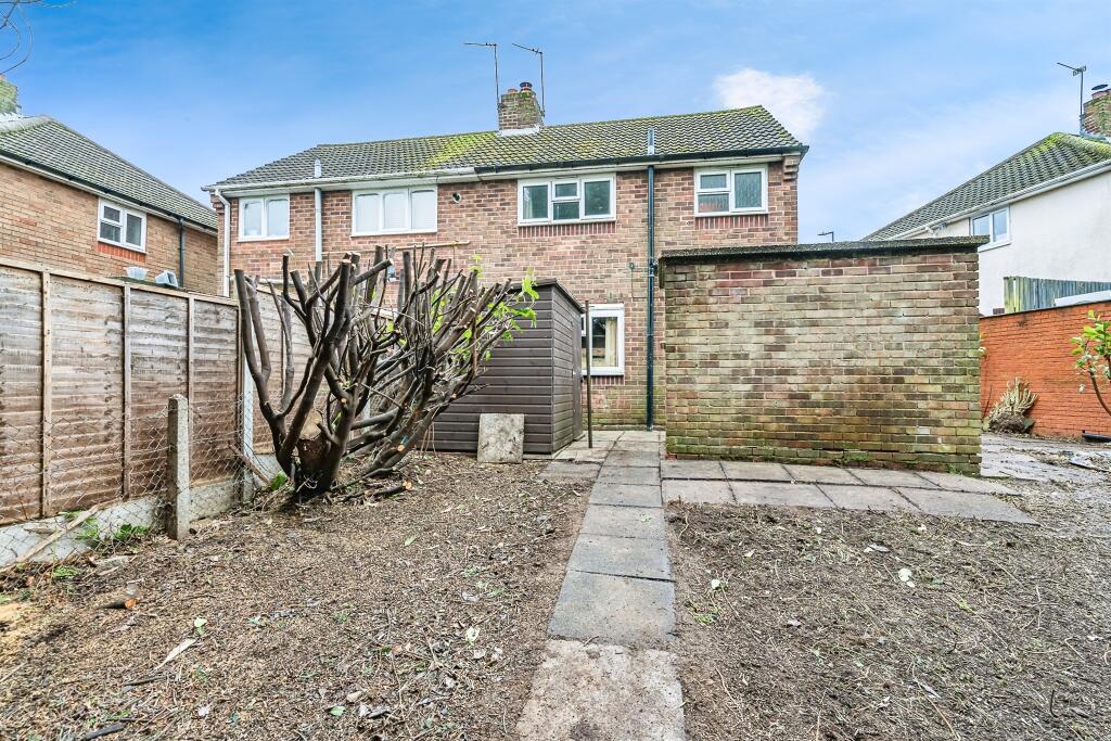 Additional property image - Fairway Avenue, Tividale, Oldbury