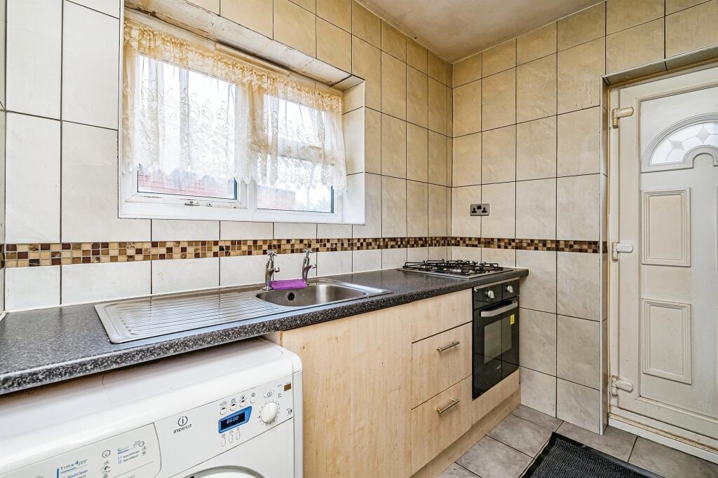 Additional property image - Fairway Avenue, Tividale, Oldbury