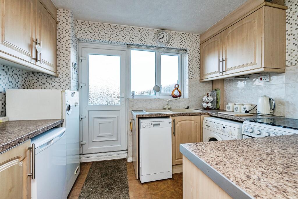Additional property image - Keir Hardie Walk, Tividale, OLDBURY