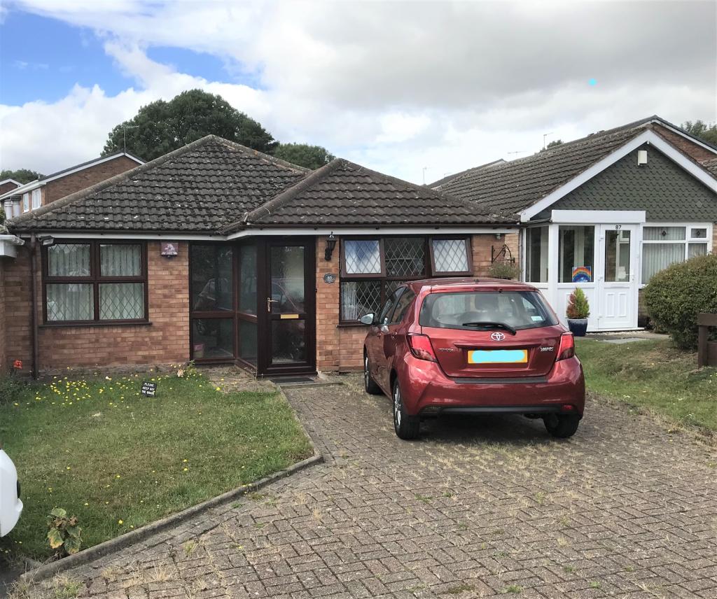 3 bedroom semidetached bungalow for sale in Woods Lane, BRIERLEY HILL, DY5