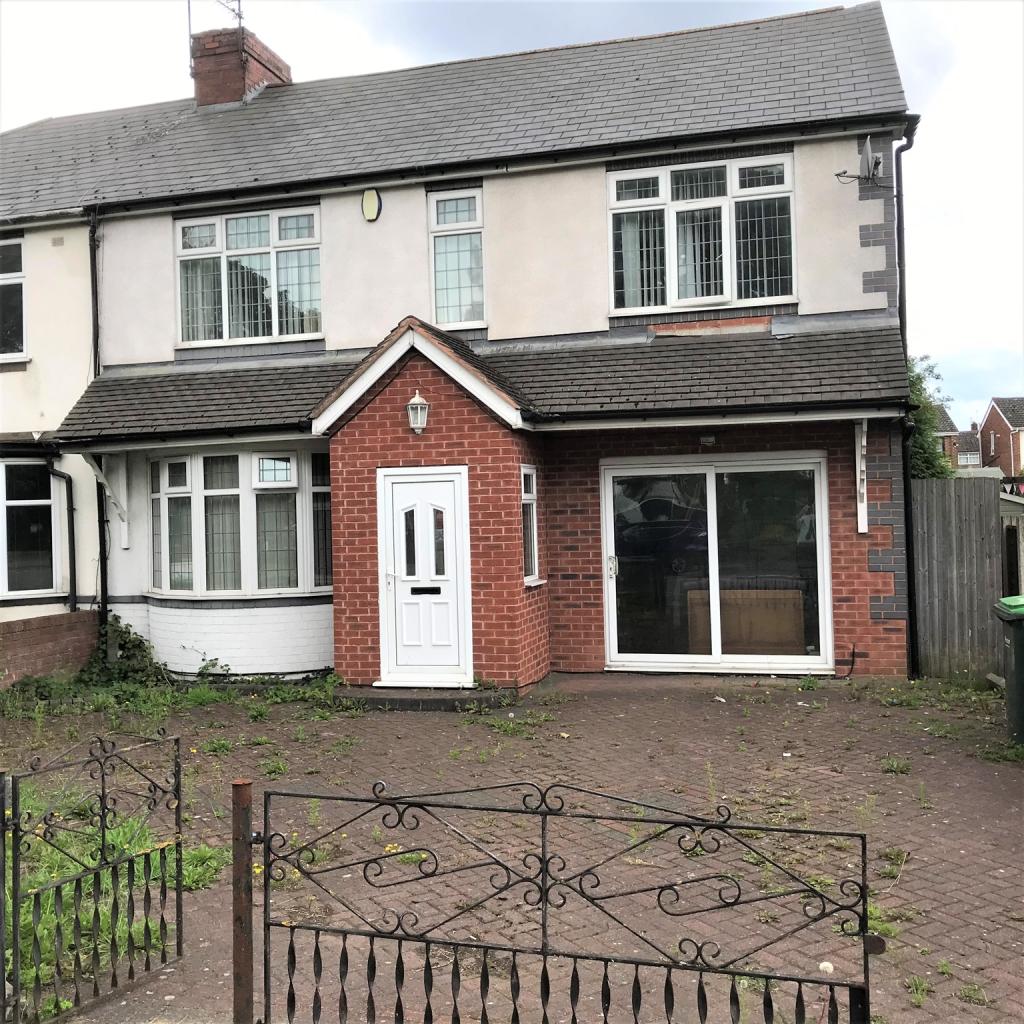 5 bedroom semidetached house for sale in Bilston Road, Tipton, DY4