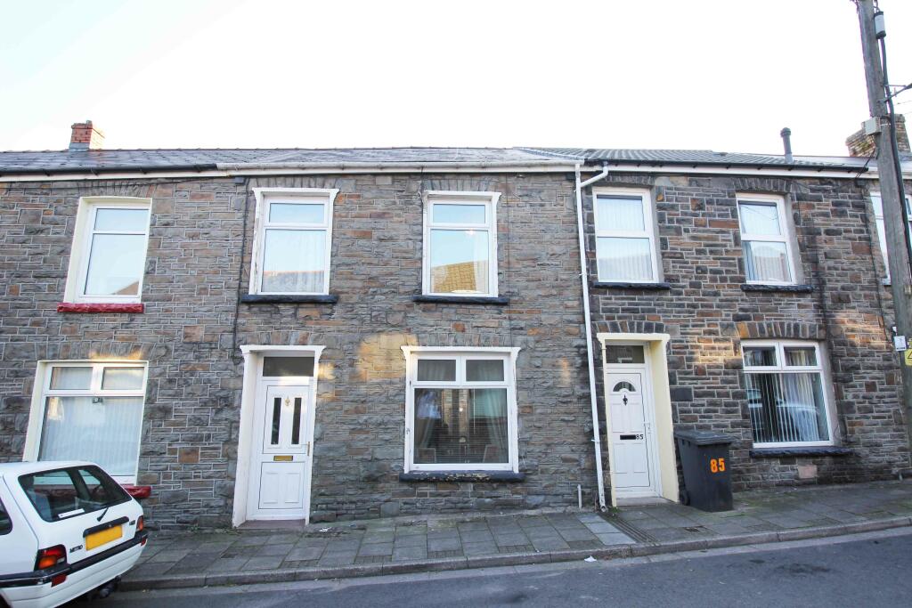 3 bedroom terraced house for rent in Woodland Street, Mountain Ash