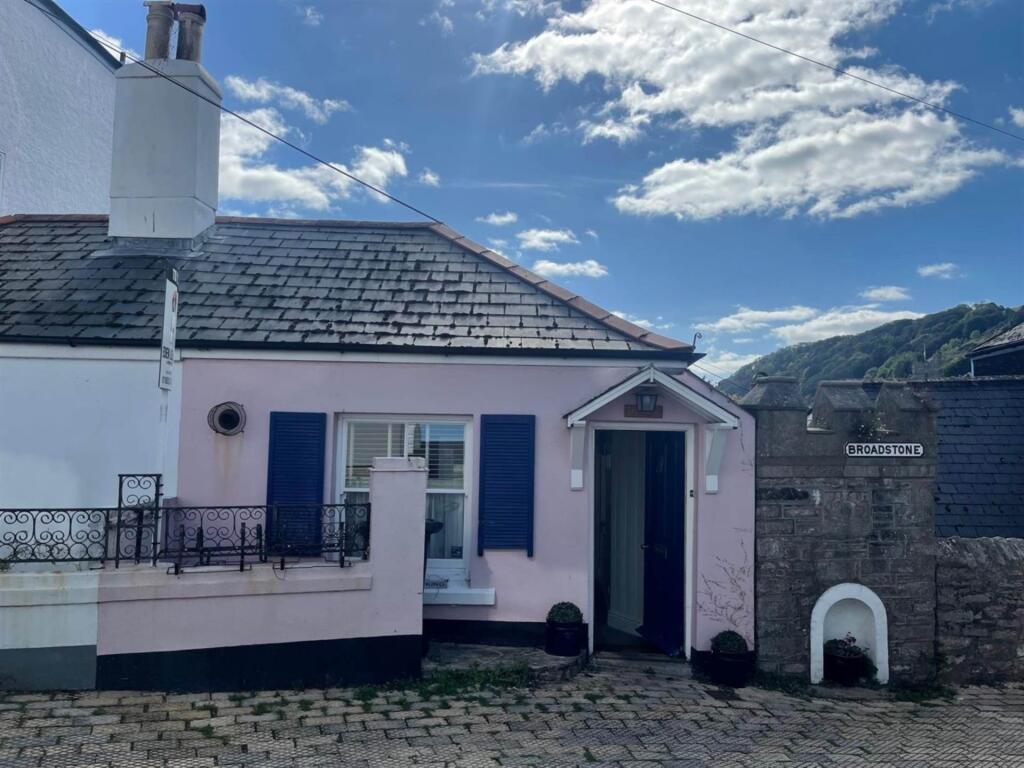 Main image of property: Clarence Street, Dartmouth