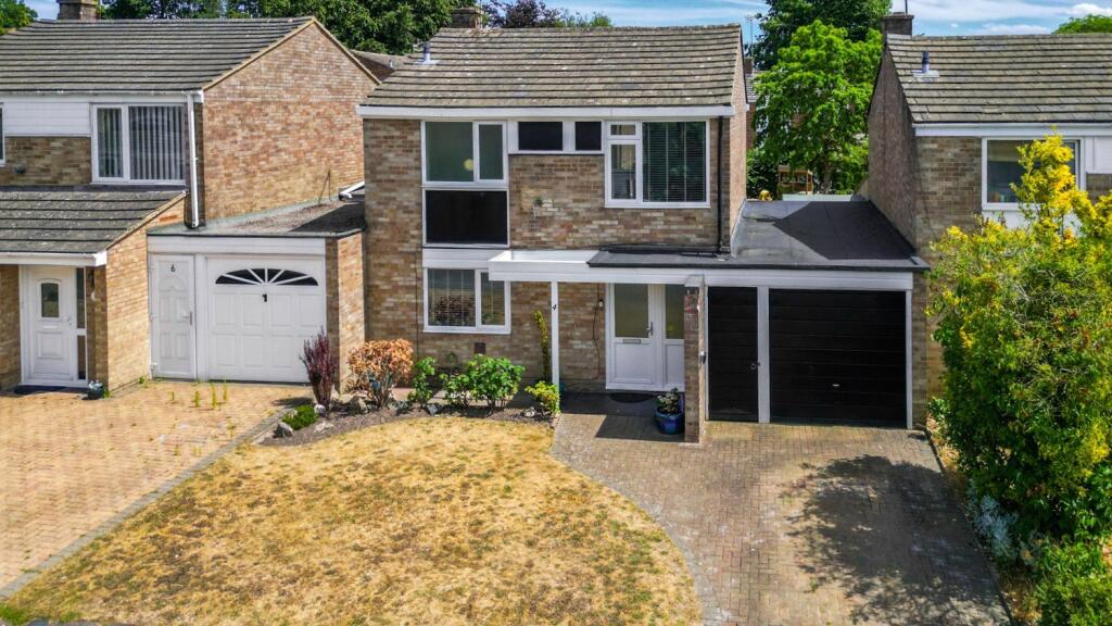 Main image of property: Holly Hedge Road, Frimley, Camberley, Surrey, GU16