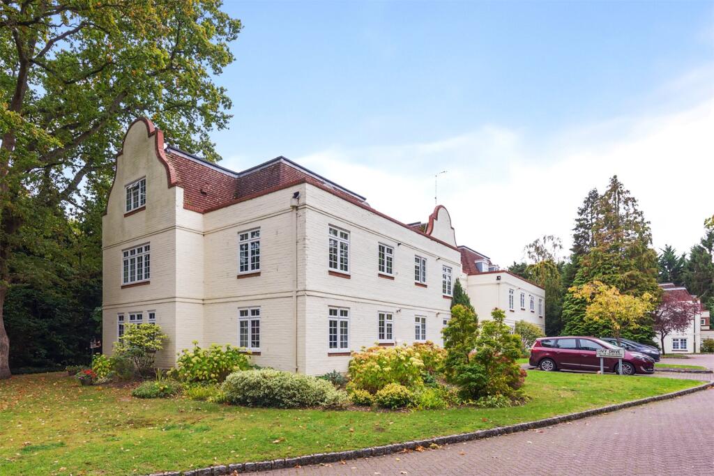 Main image of property: Ivy Drive, Lightwater, Surrey, GU18