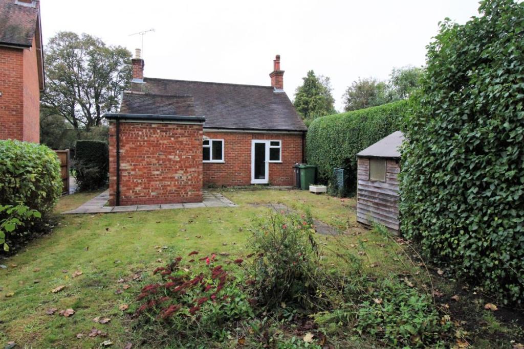 2 bedroom bungalow for sale in The Grove, Frimley, Surrey, GU16