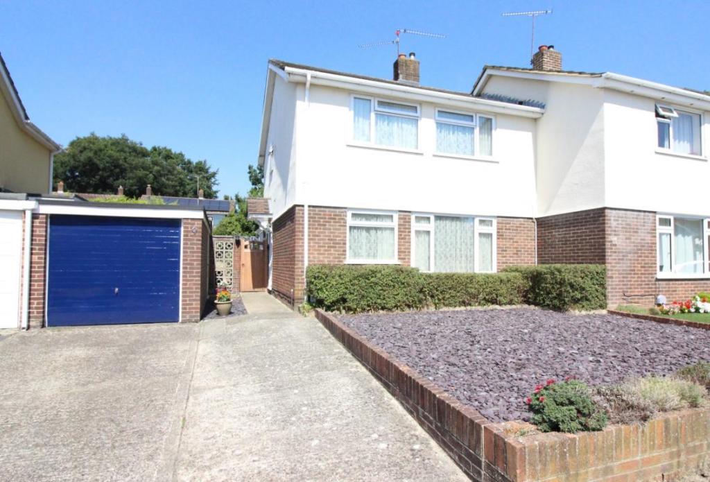 3 bedroom semidetached house for sale in Latham Avenue, Frimley