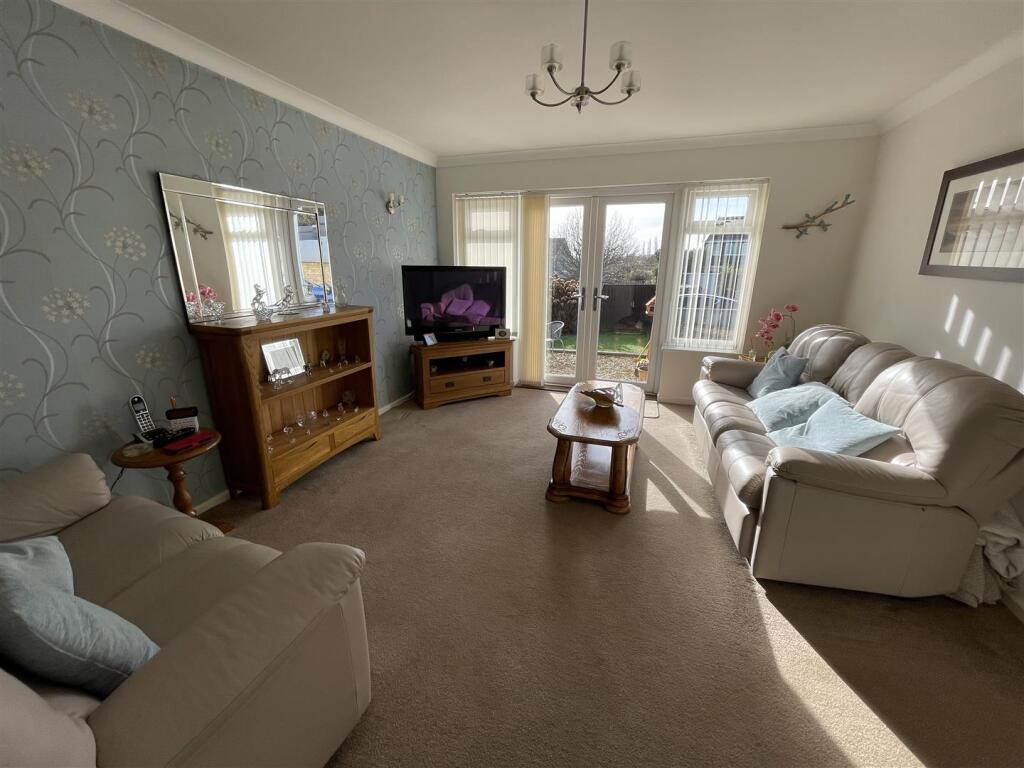 Additional property image - Woodstock Close, Bristol