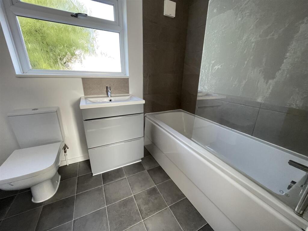Additional property image - Woodstock Close, Bristol
