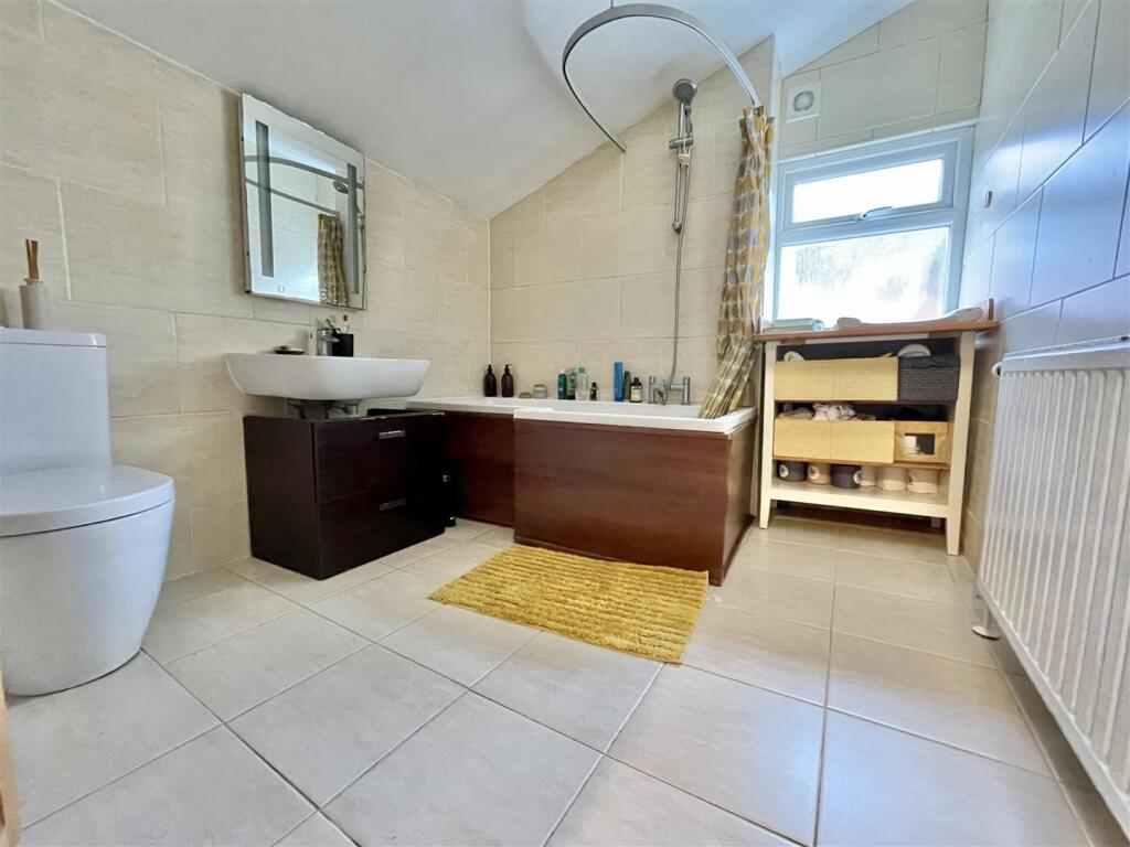 Additional property image - Carlton Park, Bristol