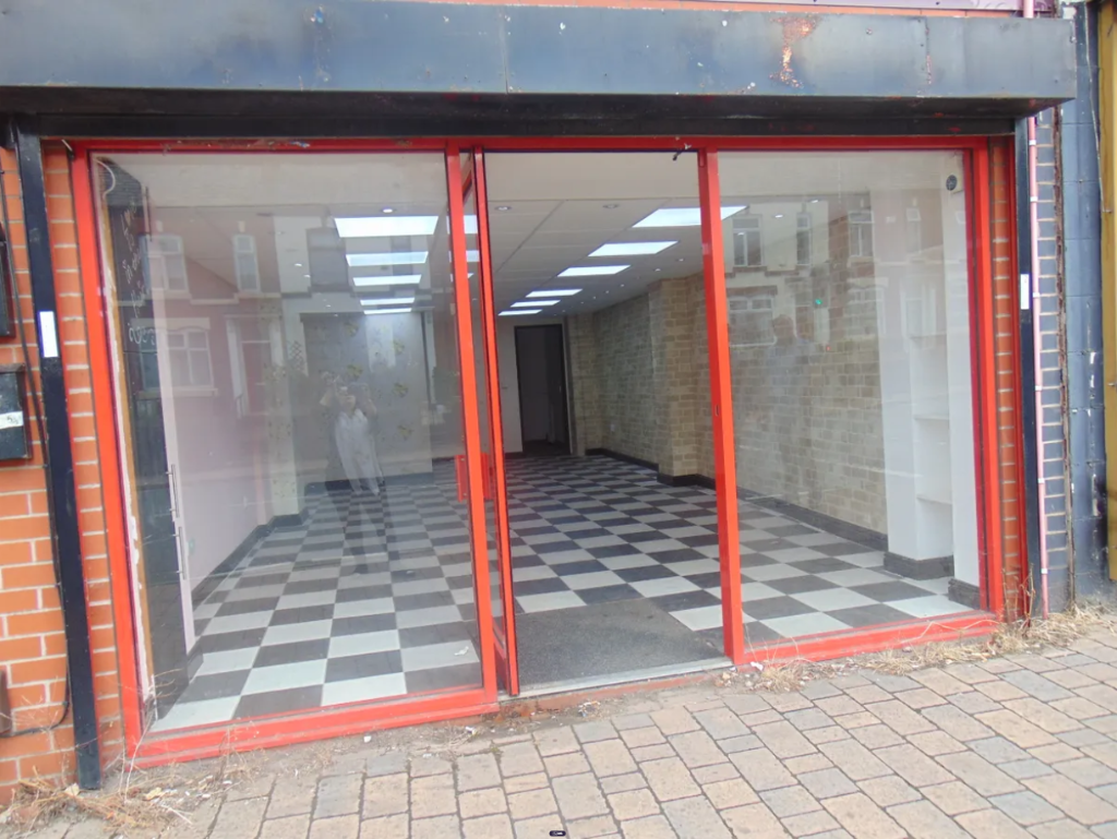 Main image of property: RETAIL  £695 PCM Tonge Moor Road, Bolton, Greater Manchester, BL2