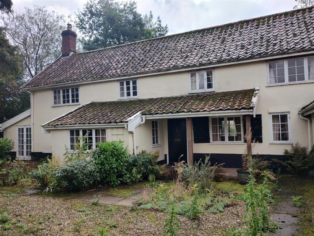 Main image of property: Woodman's Lodge, The Street, Ashwellthorpe