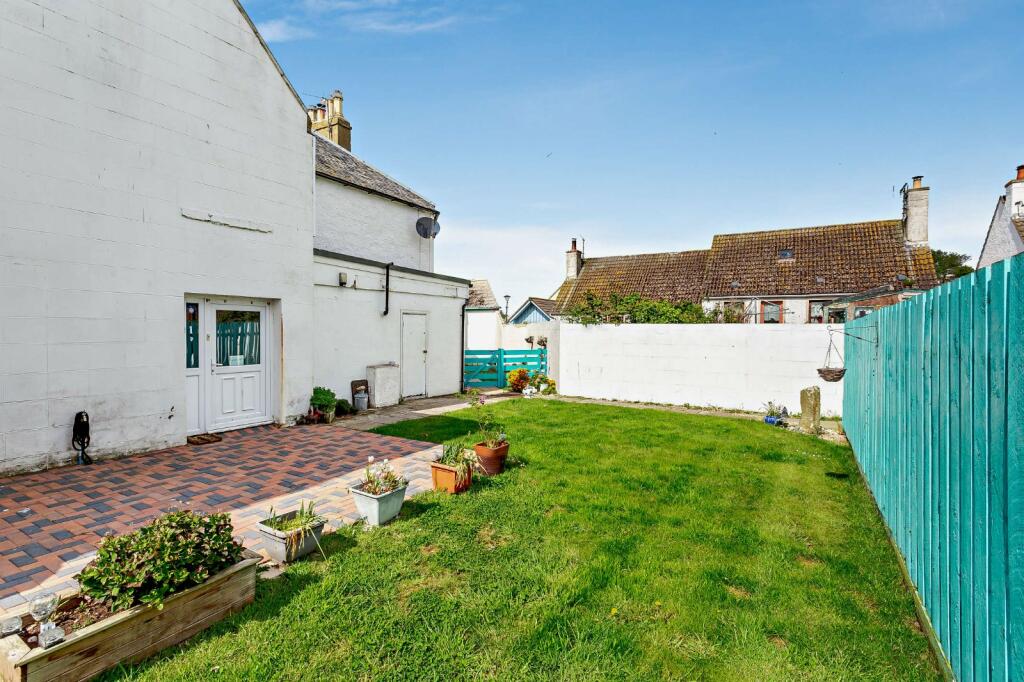 5 bedroom detached house for sale in Caledonian House, Main Street