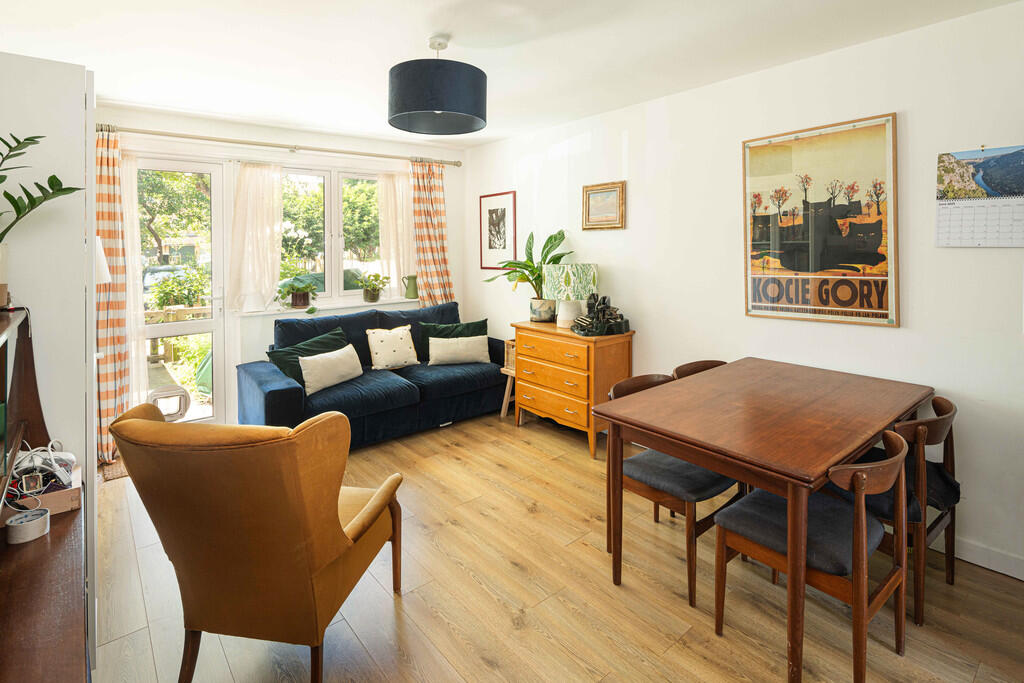 Main image of property: Montague Square, London