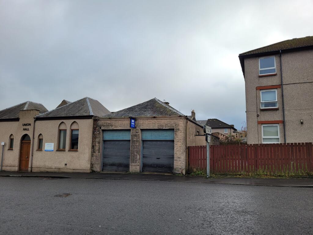 Main image of property:  17 Broad Street, Cowdenbeath, KY4