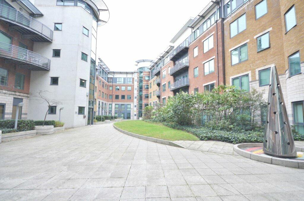 2 bedroom apartment for rent in City South, City Road East, Manchester, M15