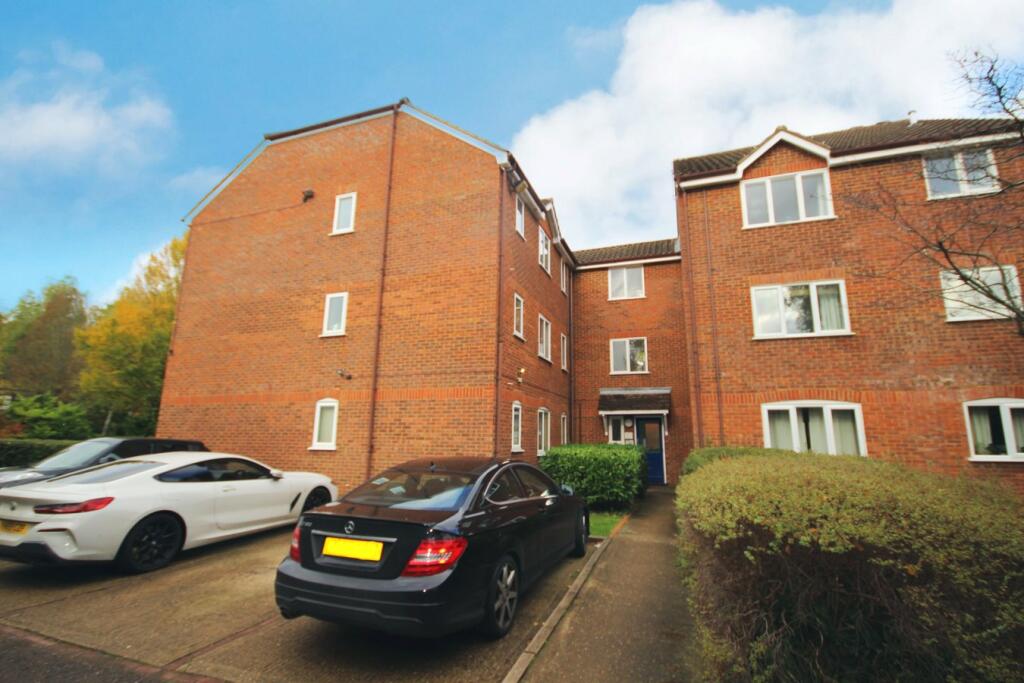 1 bedroom flat for sale in Haysman Close, Letchworth Garden City, SG6