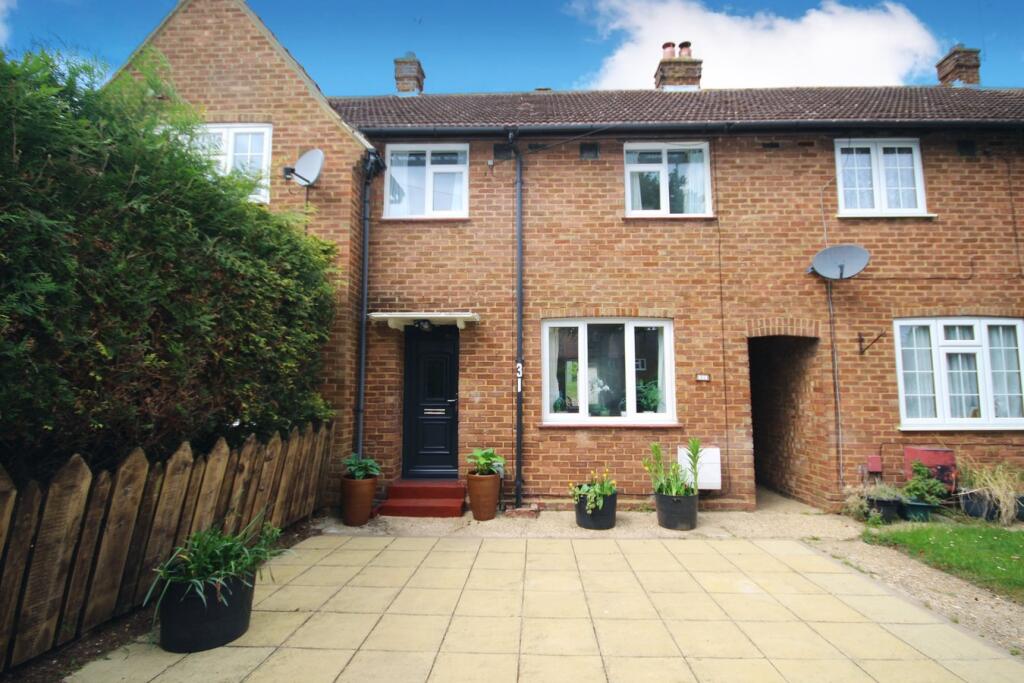Main image of property: Hall Mead, Letchworth Garden City, SG6