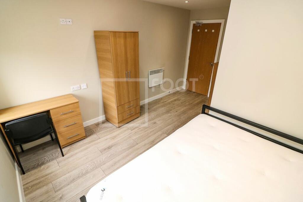 Additional property image - Colonnade House, Bradford, BD1 2BQ