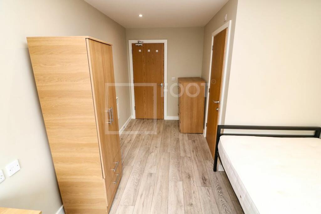 Additional property image - Colonnade House, Bradford, BD1 2BQ