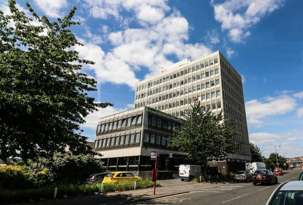 Additional property image - Colonnade House, Bradford, BD1 2BQ