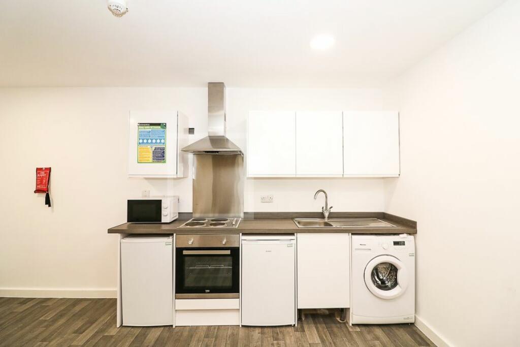 Additional property image - Colonnade House, Sunbridge Road, BD1