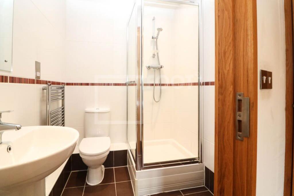 Additional property image - Victoria Mills 1, Salts Mill Road, BD17 7EE