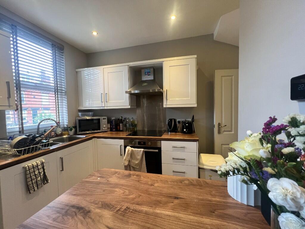 Main image of property: Argie Terrace, Leeds, West Yorkshire, LS4