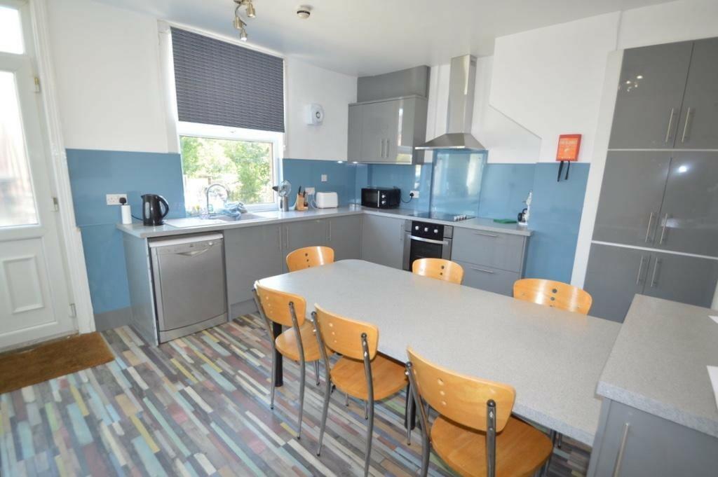 Main image of property: Headingley Mount, Headingley, Leeds, West Yorkshire, LS6