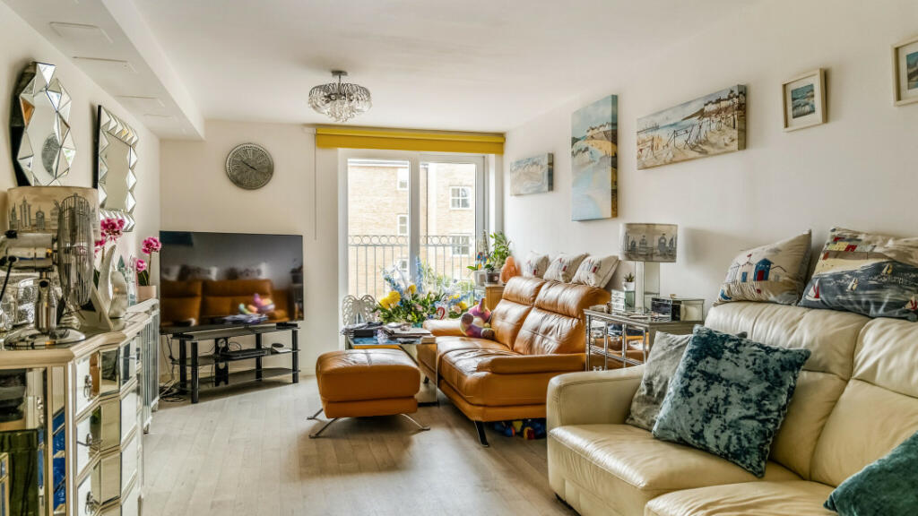 Additional property image - Harriet Place, Shoreham-By-Sea, BN43 5PG