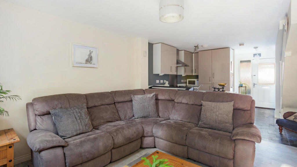 Additional property image - Russet Way, B50 4QN