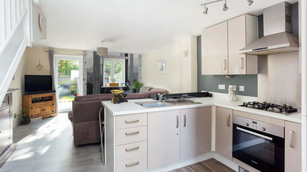 Additional property image - Russet Way, B50 4QN