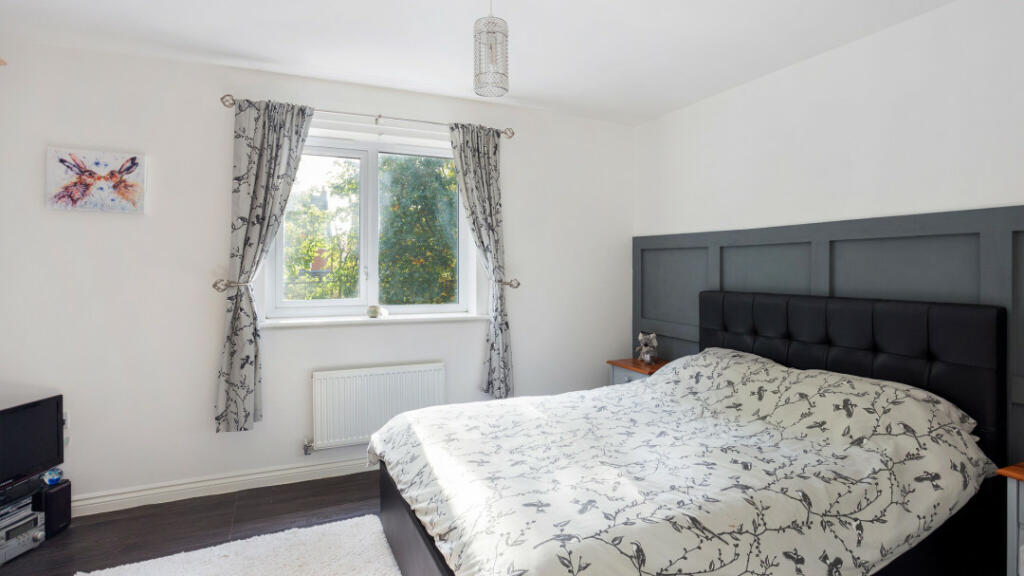 Additional property image - Russet Way, B50 4QN