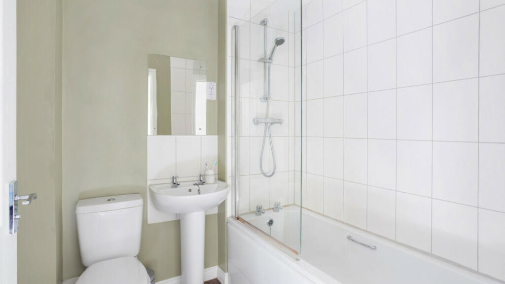Additional property image - Russet Way, B50 4QN