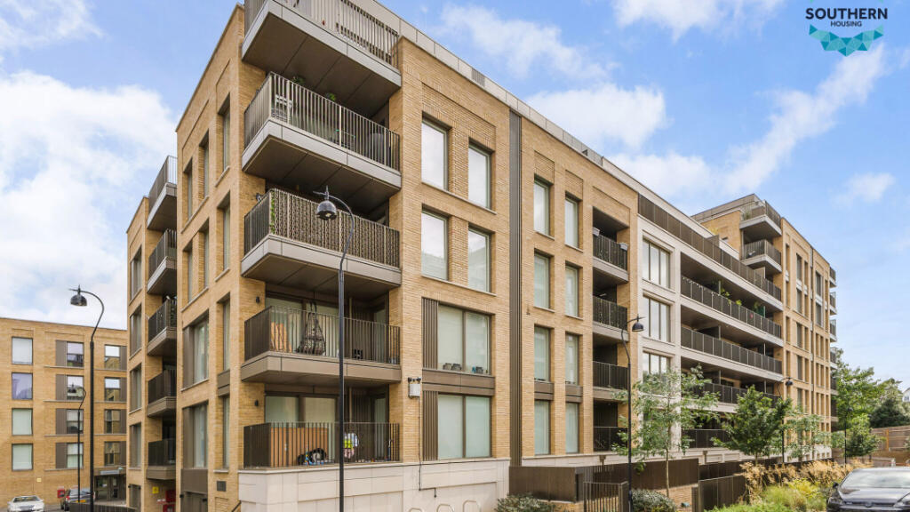Main image of property: Cleevedale Place, Clapham Common,, SW4 9FJ