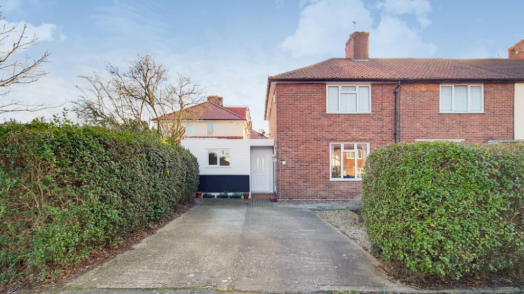 Main image of property: 40 Marham Garden, Morden, SM4 6JJ