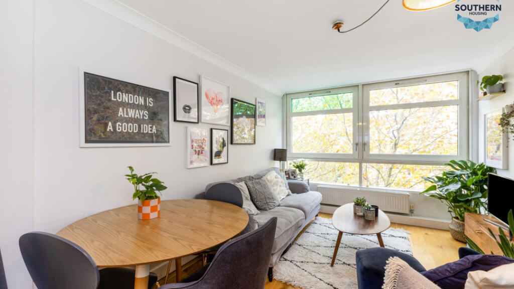 Main image of property: 92 Peckham Road, Camberwell, SE15 5PY