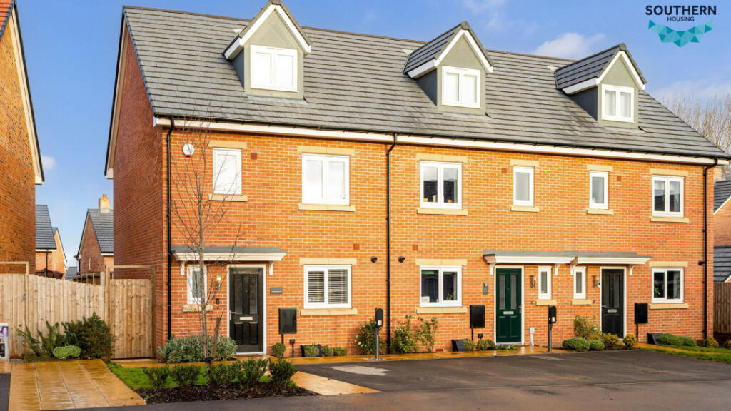 Main image of property: Armstrong Road, Nuneaton, CV11 8AG