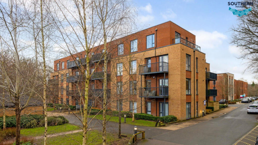 Main image of property: 3 Iron Railway Close, Croydon, CR5 3LF