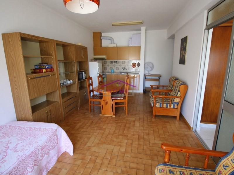 Studio apartment for sale in Algarve, Quarteira, Portugal