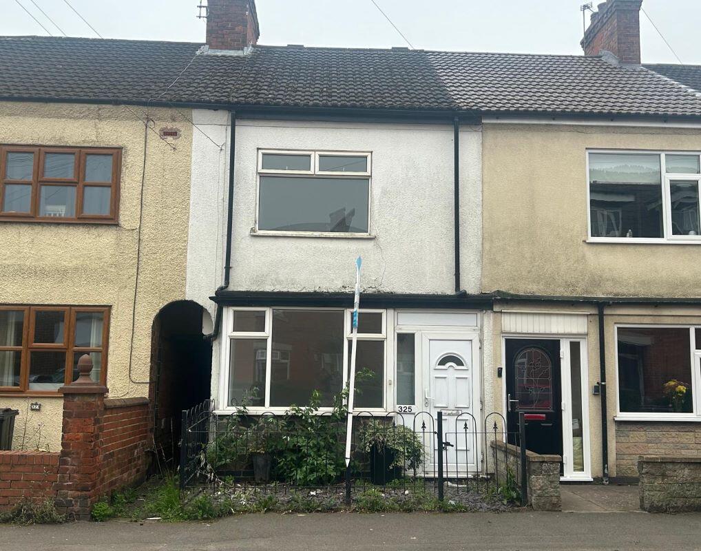 Main image of property: 325 Ashby Road, Coalville, Leicestershire, LE67 3LH