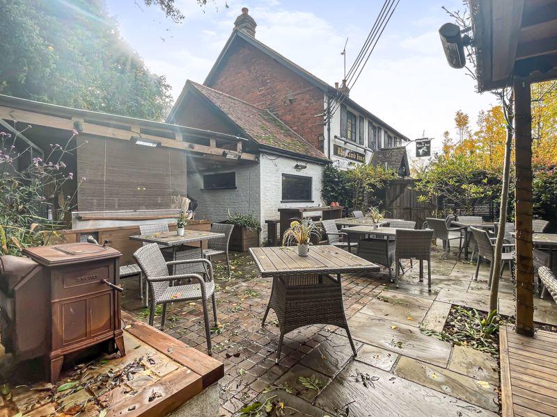 3 bedroom detached house for sale in Lambs Green, Horsham, RH12