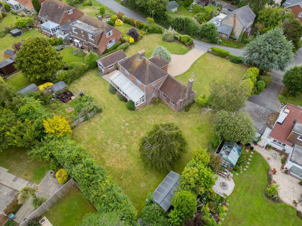 Main image of property: Toddington Lane, Wick, BN17