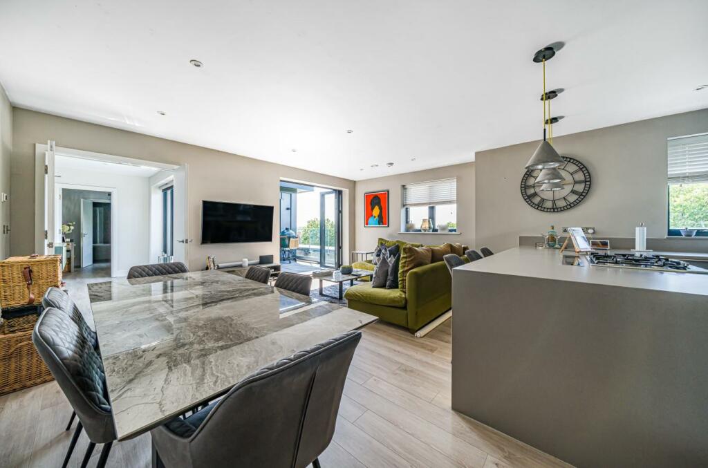 2 bedroom flat for sale in Thame, Oxfordshire, OX9