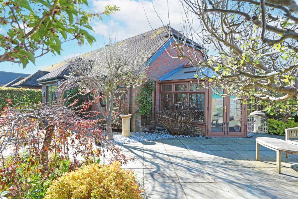 Main image of property: Central Thame, Oxfordshire