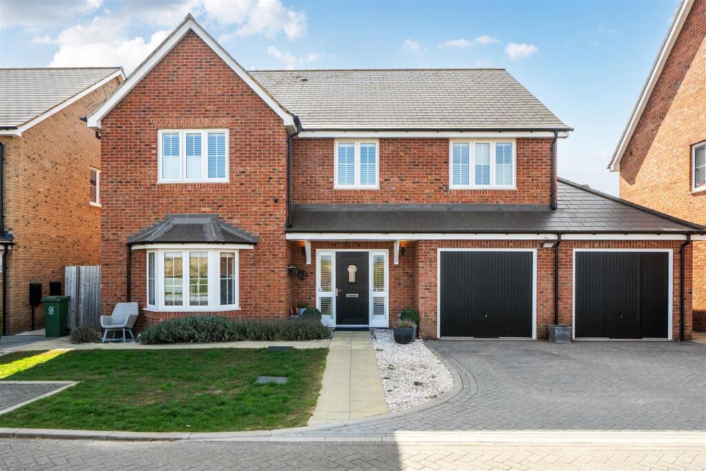 Main image of property: Coxon Close, Haddenham