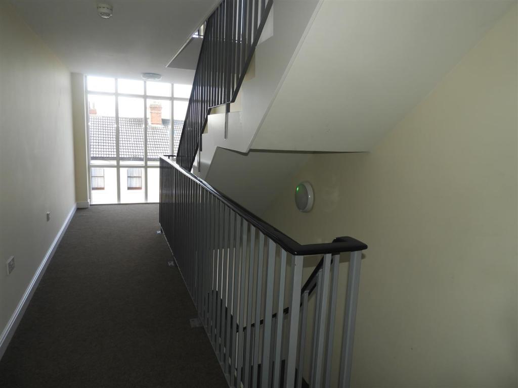 1 bedroom flat for sale in Cricklade Road, Swindon, SN2