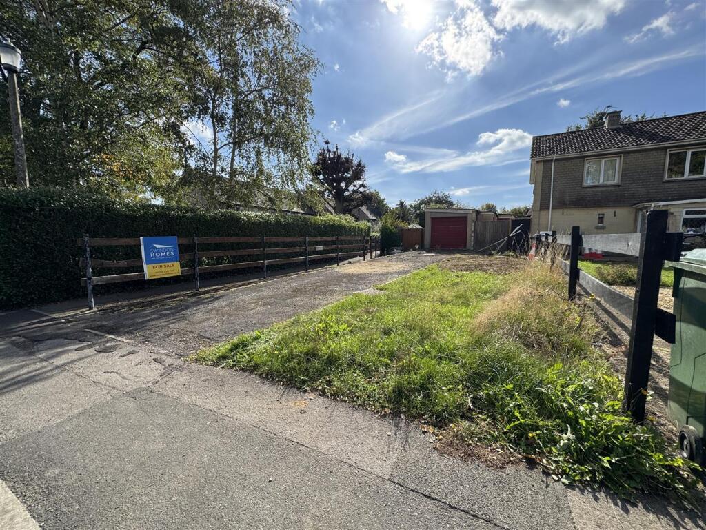 Main image of property: Kings Avenue, Corsham