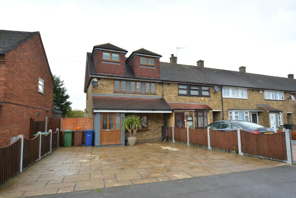 Main image of property: Usk Road, Aveley, Essex